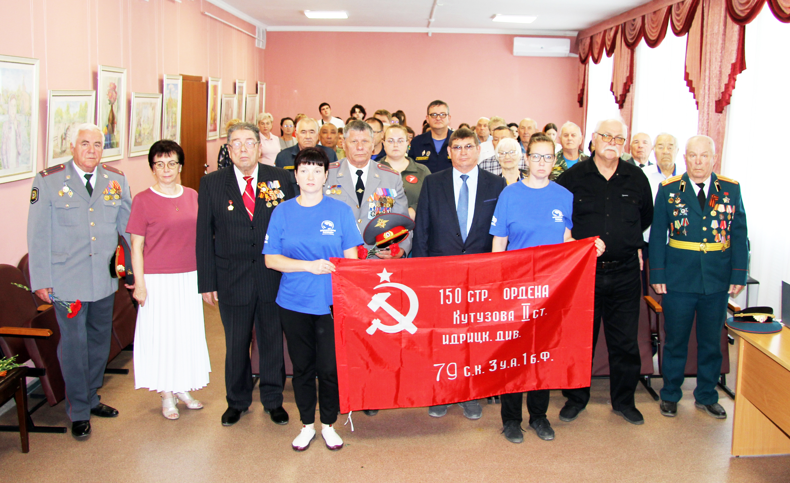Под знаменем Победы